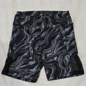 Victoria's Secret Black & Gray Marble-Print Athletic Shorts Size M